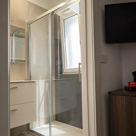 Colonna 4* Bari